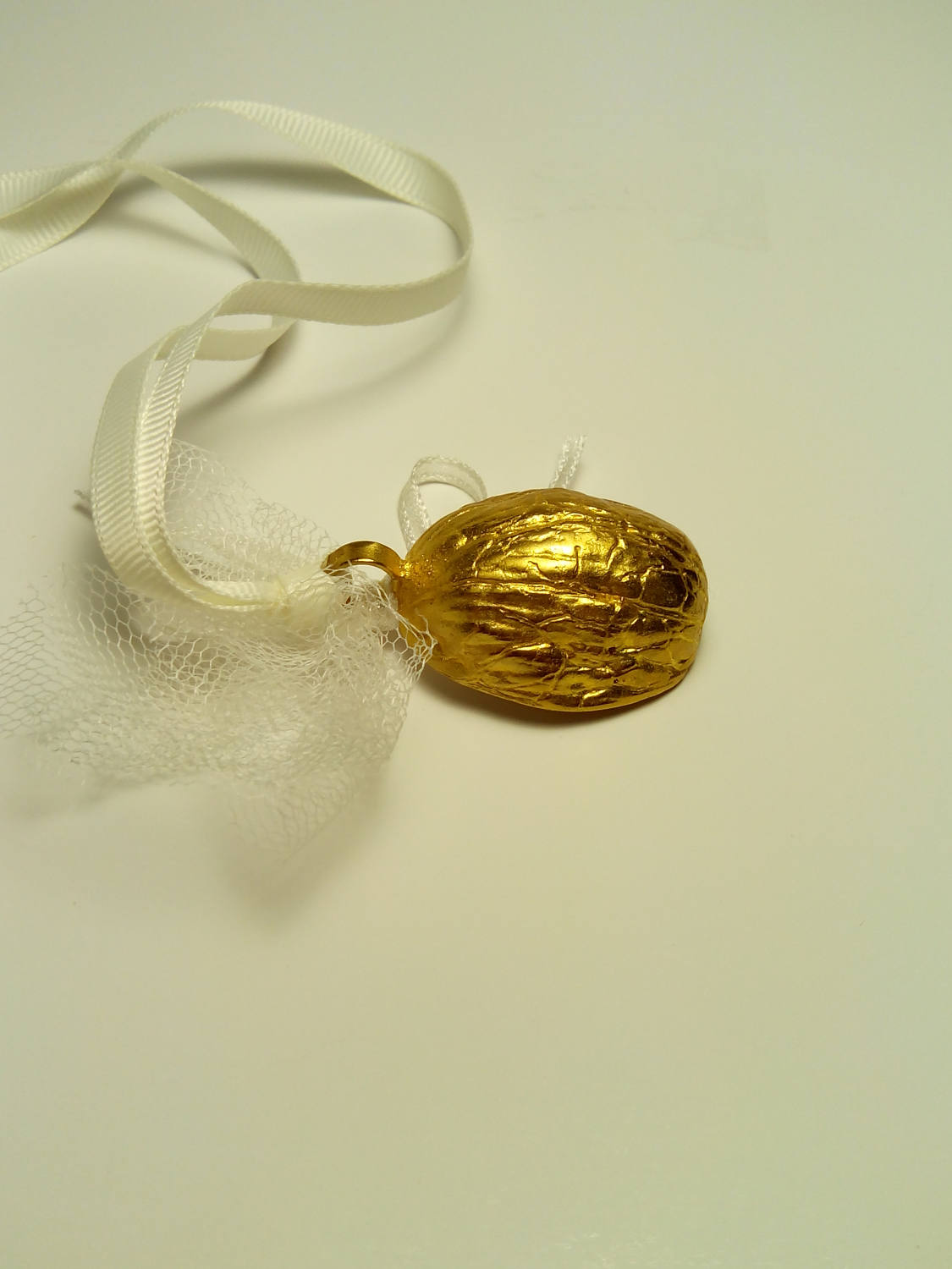 Wedding Favors,Bomboniere, favor,wedding favor, woodland, half walnut, sugared almond, handmade to order, 15 items