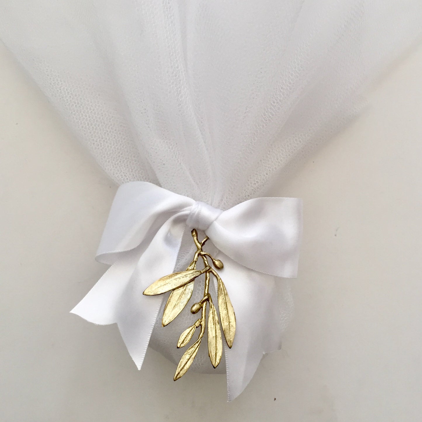 10 Elegant wedding favors ,guest gift,wedding guest gift,Greek wedding, signed bronze olive twig favor, made to order, tulle, satin ribbon