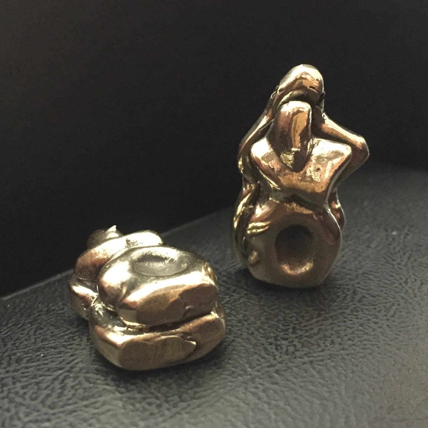 wedding favors,mini figurines of a loving couple, pendant,20 bomboniere,wedding favor boxes, wedding favors,wedding favors,sugared almonds.