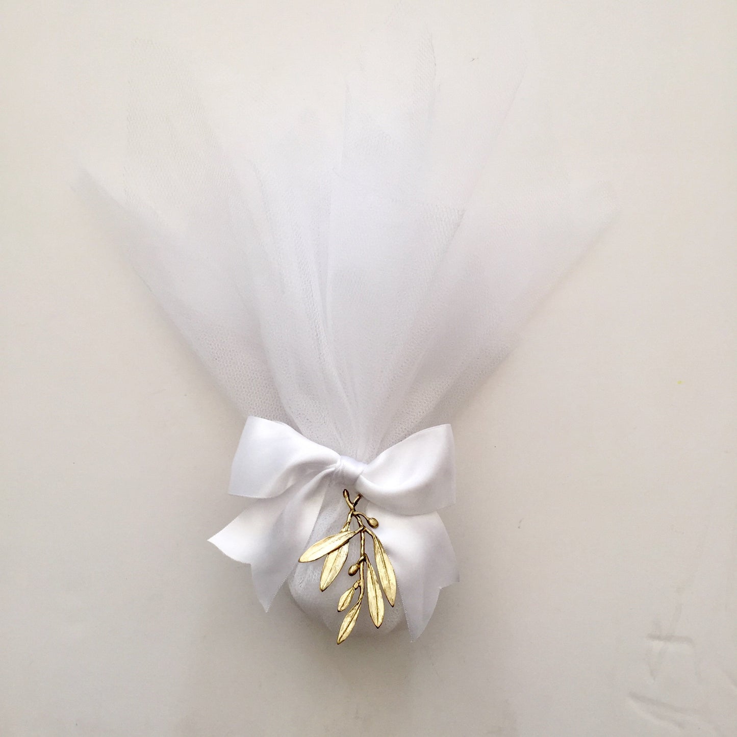 10 Elegant wedding favors ,guest gift,wedding guest gift,Greek wedding, signed bronze olive twig favor, made to order, tulle, satin ribbon