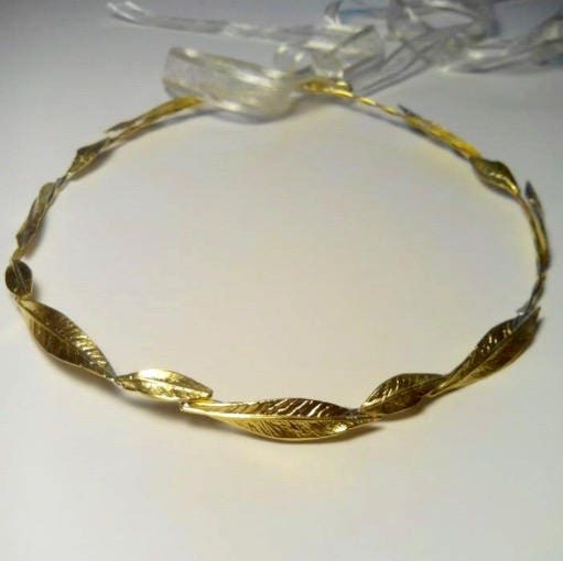GOLD WEDDING CROWNS Woodland Queen Wedding Headpiece Leaves,Wedding Hair,Metal Wedding Hair Accessory,Gold Bridal Tiara, Raw Brass, Set of 2