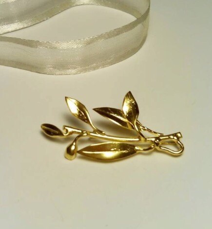 3 WEDDING BOUTONNIERE,Groom buttonhole,Groomsmen corsage,Woodland Boutonniere,Leaf Lapel Pin,Groom Boutonniere,Lapel Pin,Groom's Boutonniere