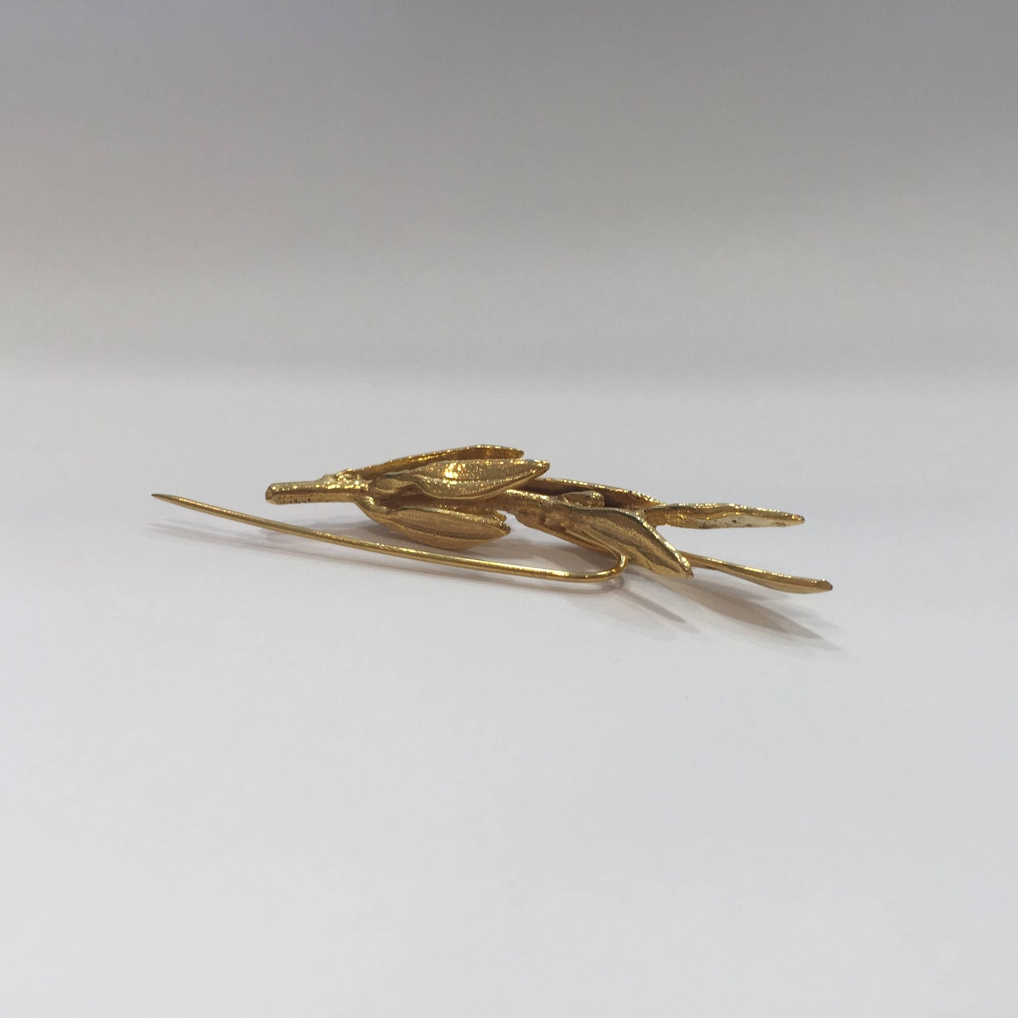 WEDDING BOUTONNIERE Gold plated brooch Groom Boutonniere.Gold Wedding Buttonhole Pin,Groom,Best Man Boutonniere,Weddings