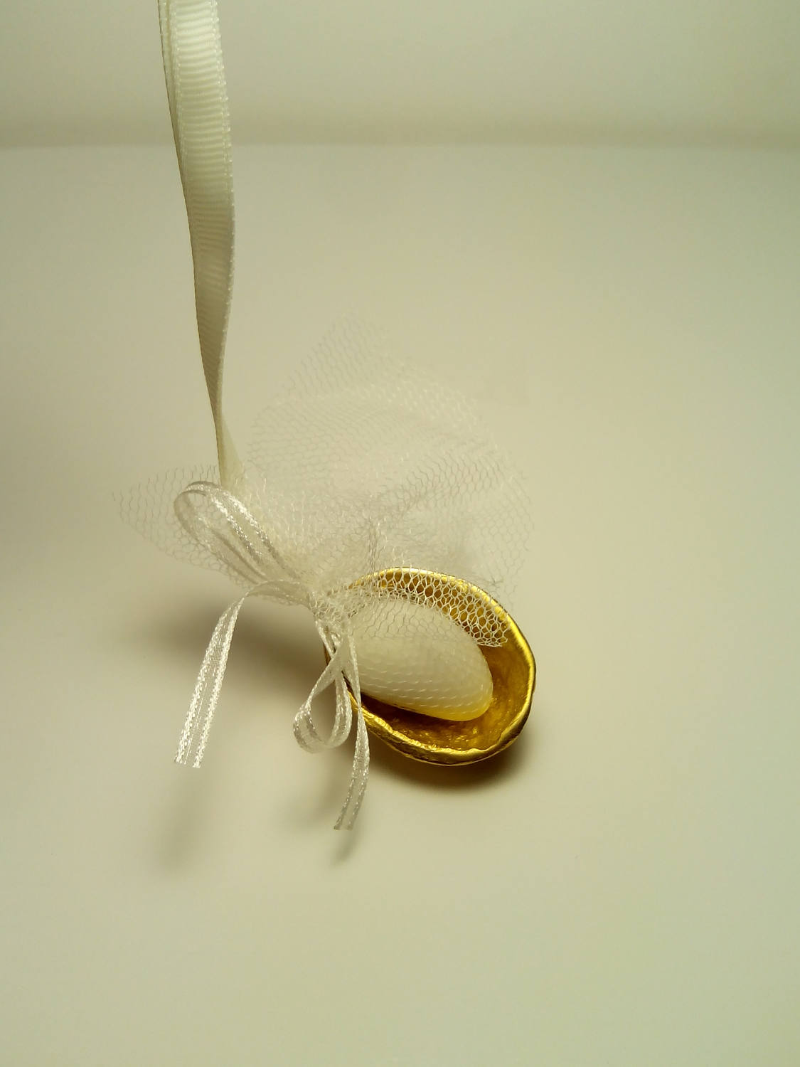 Wedding Favors,Bomboniere, favor,wedding favor, woodland, half walnut, sugared almond, handmade to order, 15 items