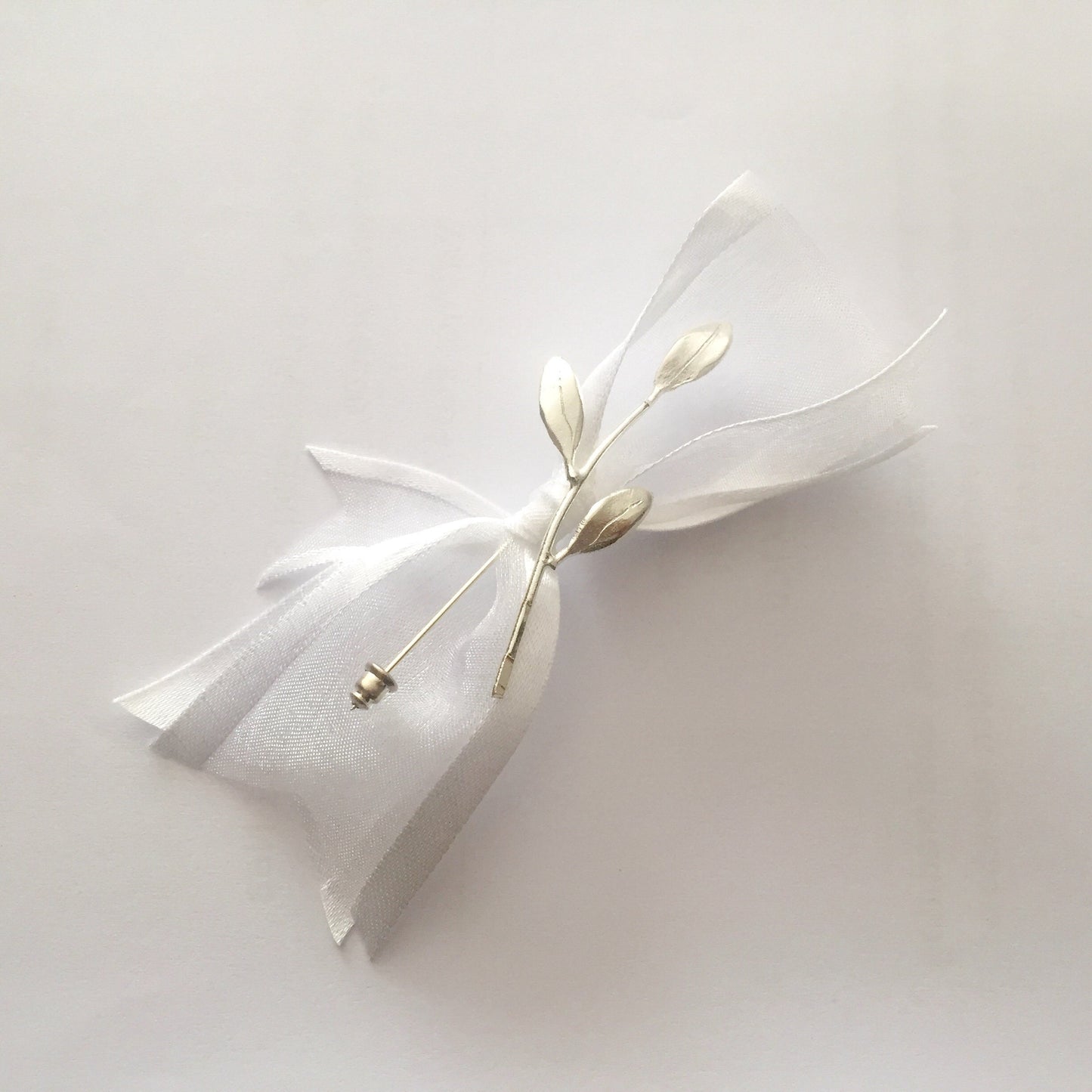 WEDDING BOUTONNIERE, Groom's boutonniere, sterling silver woodland groom's bouttonniere, silver leaf buttonhole