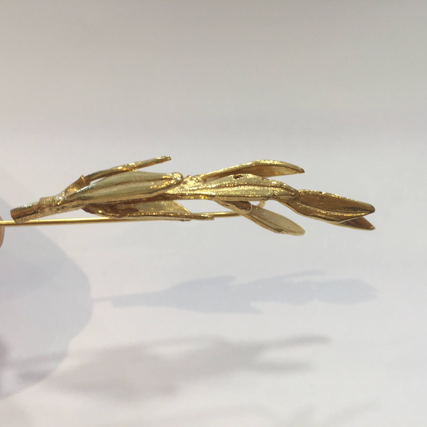 WEDDING BOUTONNIERE Gold plated brooch Groom Boutonniere.Gold Wedding Buttonhole Pin,Groom,Best Man Boutonniere,Weddings
